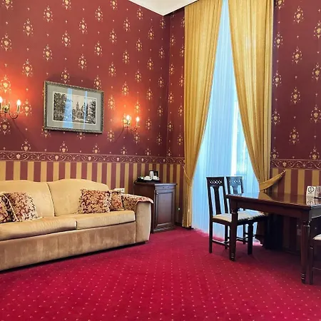 Aparthotel Continental 4*