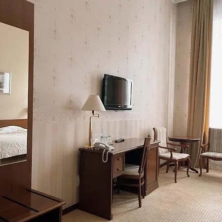 Continental Hotel