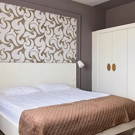 Continental 4*