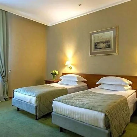 Continental 4*