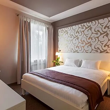 Continental Otel 4*