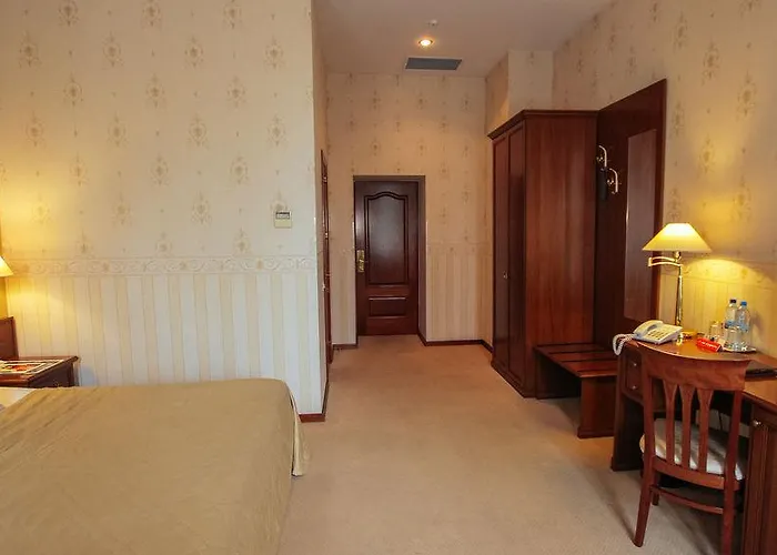 Continental Ξενοδοχείο 4*