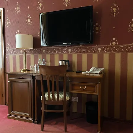 Szálloda Continental 4*