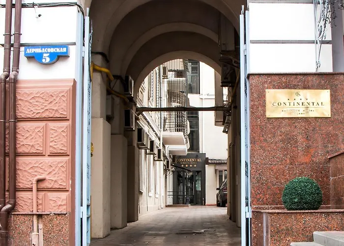 Continental Szálloda 4*